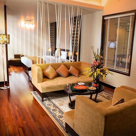Halong Palace Hotel Ха Лонг Екстериор снимка