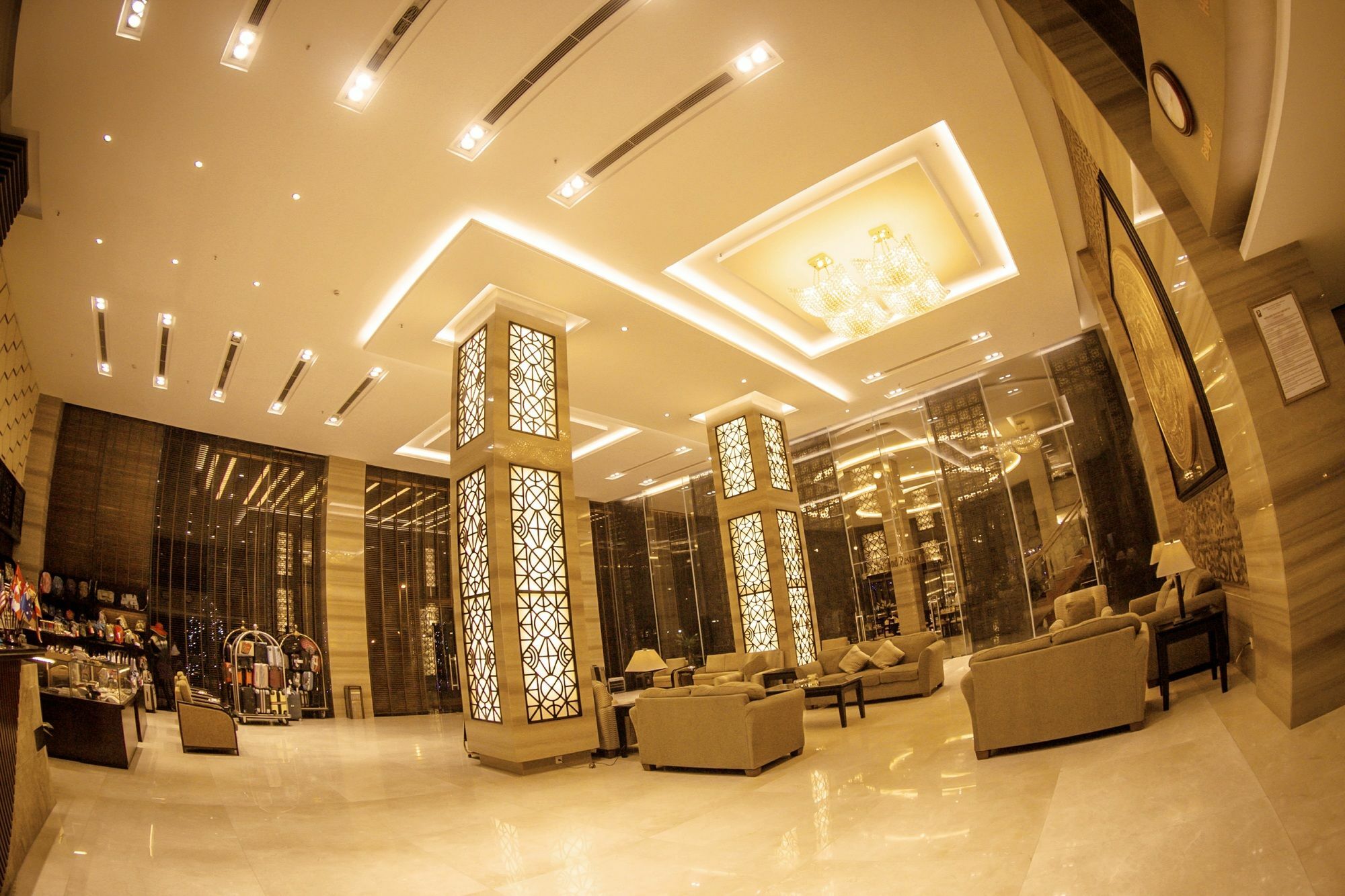 Halong Palace Hotel Ха Лонг Екстериор снимка