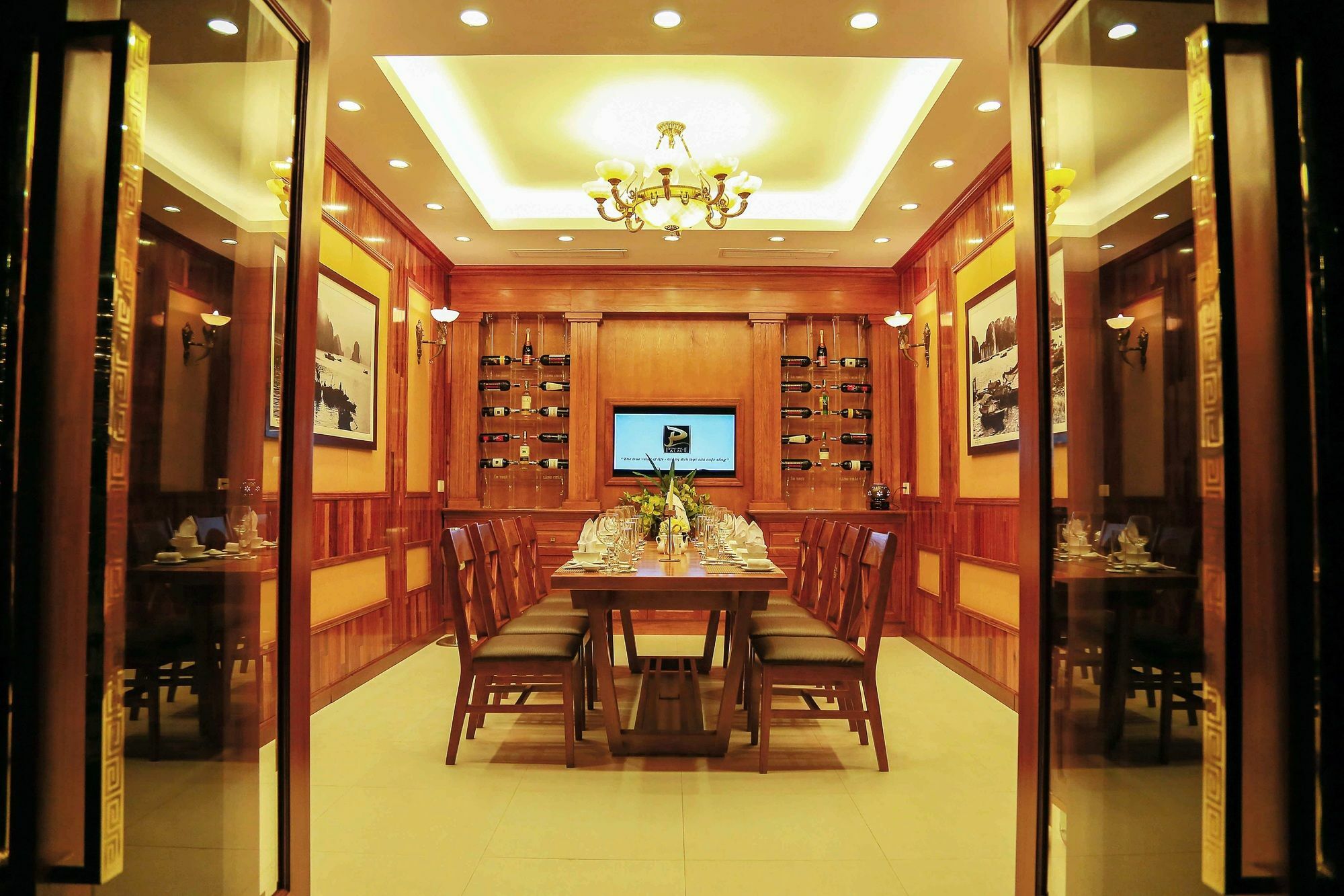 Halong Palace Hotel Ха Лонг Екстериор снимка
