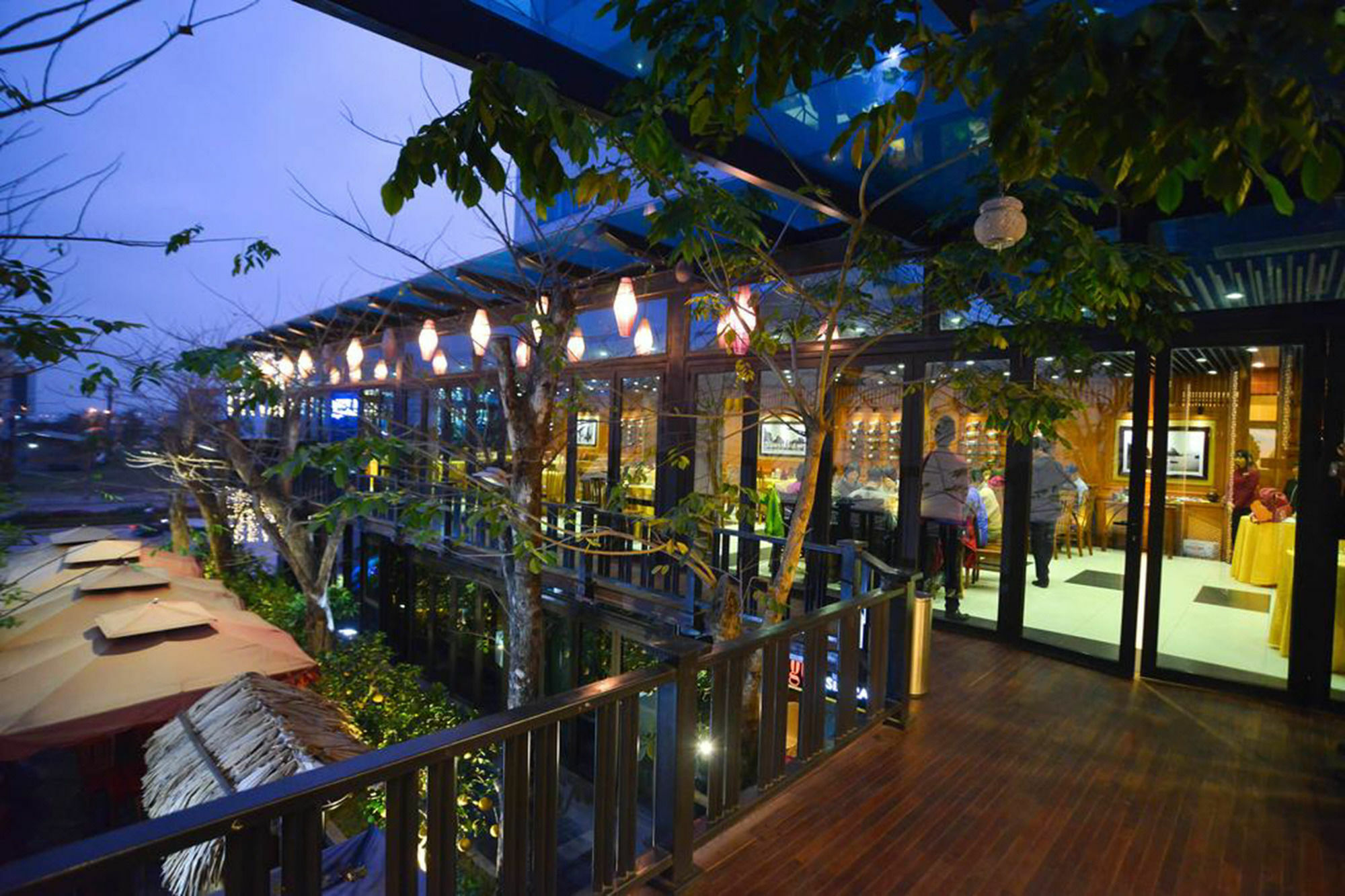 Halong Palace Hotel Ха Лонг Екстериор снимка