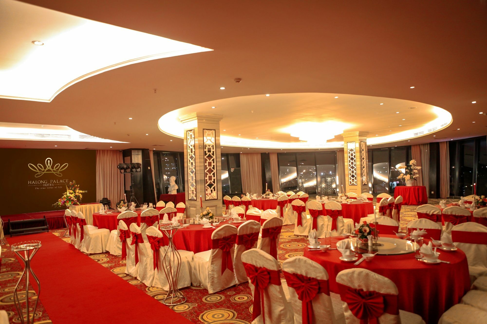 Halong Palace Hotel Ха Лонг Екстериор снимка